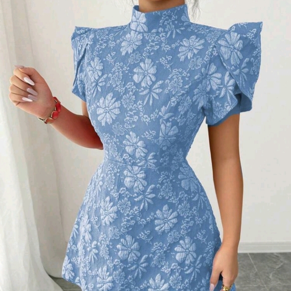 Women's Vintage Red Textured Fabric Puff Sleeve Elegant High Neck Backstap - Picture 3 of 7